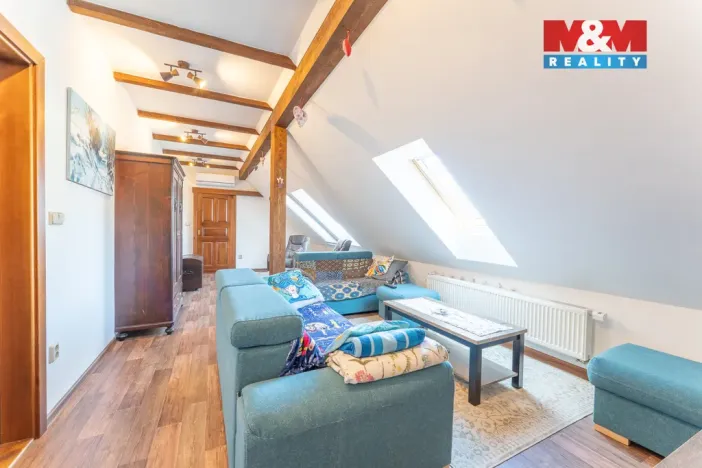 Prodej rodinného domu, Suchdol, 390 m2