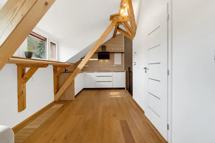 Prodej komerční nemovitosti, Praha, V Podbabě, 90 m2
