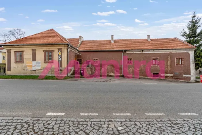 Prodej komerční nemovitosti, Dobrovíz, K Rybníku, 252 m2