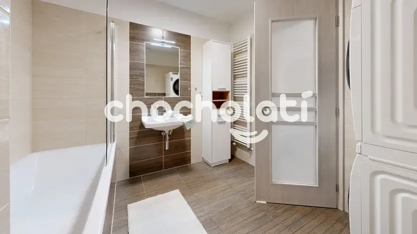 Pronájem bytu 2+kk, Pardubice, U Sportovní školy, 85 m2