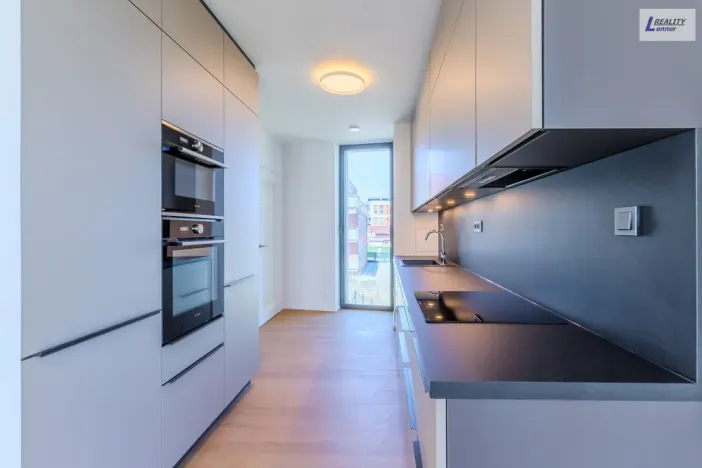 Pronájem bytu 2+kk, Praha - Třebonice, Do zahrádek II, 75 m2