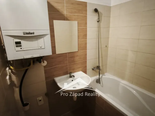 Pronájem bytu 2+kk, Plzeň, Martinská, 47 m2