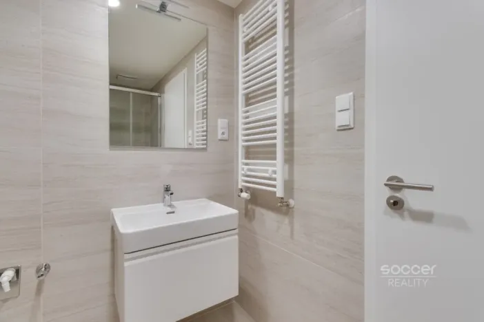 Pronájem bytu 2+kk, Praha - Vysočany, Poděbradská, 50 m2