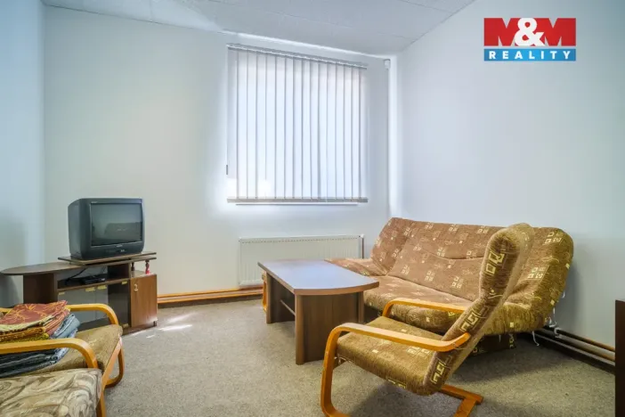 Pronájem obchodního prostoru, Kadaň, Polní, 1200 m2