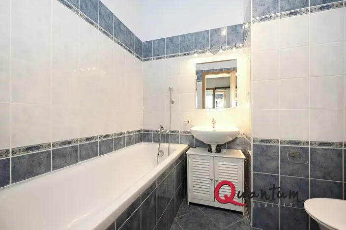 Pronájem bytu 2+kk, Jesenice, Sluneční, 66 m2