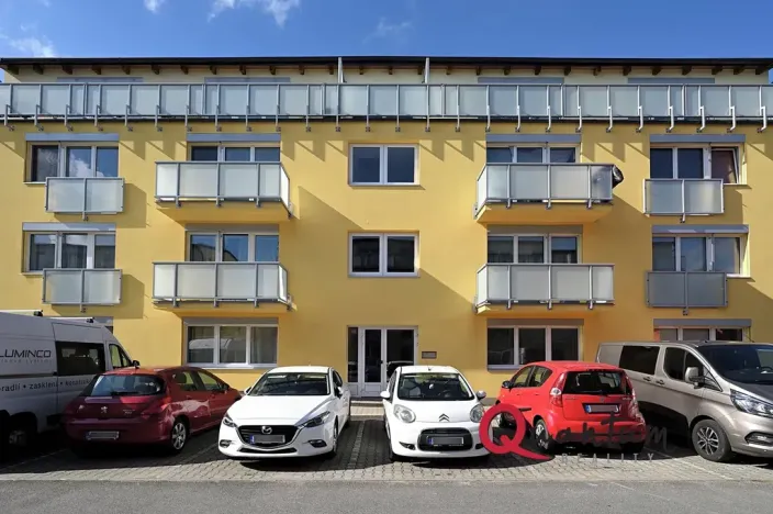 Pronájem bytu 2+kk, Jesenice, Sluneční, 66 m2
