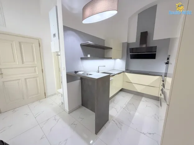 Pronájem bytu 2+kk, Praha - Staré Město, Karoliny Světlé, 65 m2