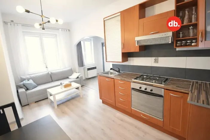 Prodej bytu 2+1, Plzeň, Politických vězňů, 56 m2