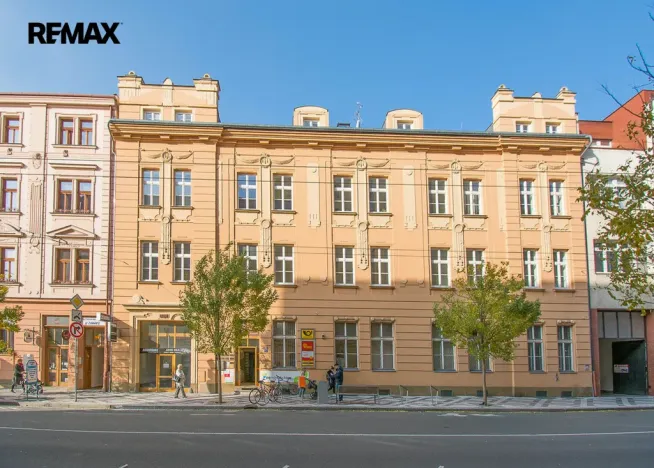 Pronájem obchodního prostoru, Hradec Králové, Československé armády, 213 m2