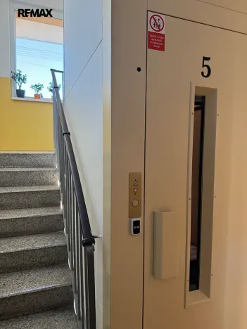Pronájem bytu 2+kk, Žatec, Černobýla, 38 m2