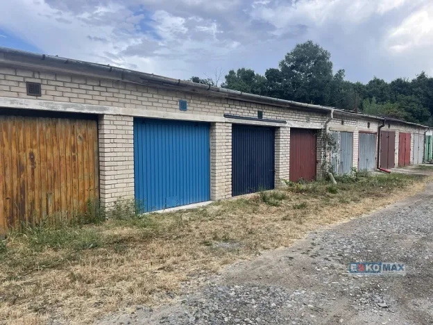 Pronájem garáže, Břeclav, Bří. Mrštíků, 18 m2