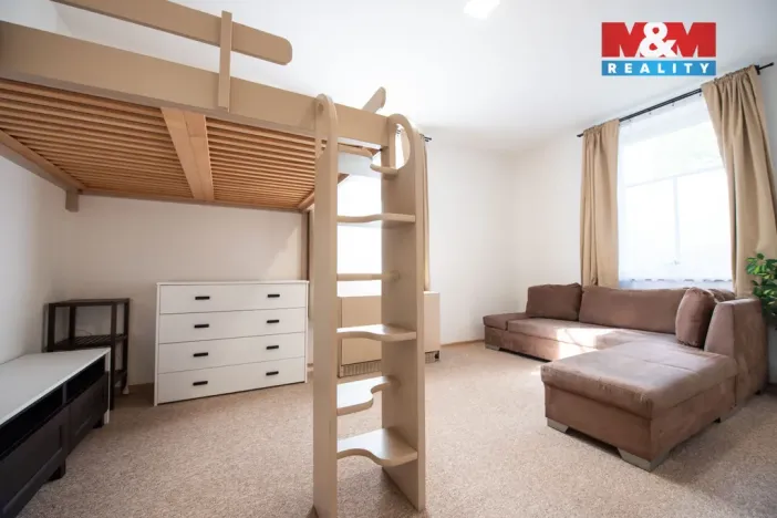 Pronájem bytu 1+kk, Hořice, Čsl. armády, 36 m2