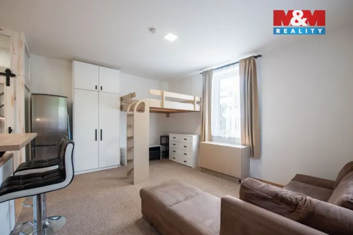 Pronájem bytu 1+kk, Hořice, Čsl. armády, 36 m2