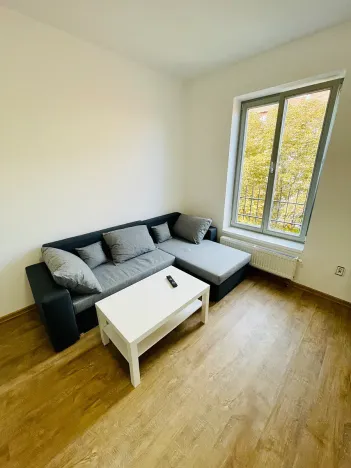Pronájem bytu 2+kk, Jihlava, Farní, 42 m2