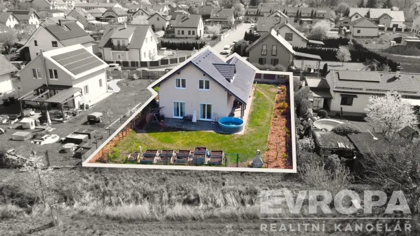 Prodej rodinného domu, Břežany II, 145 m2