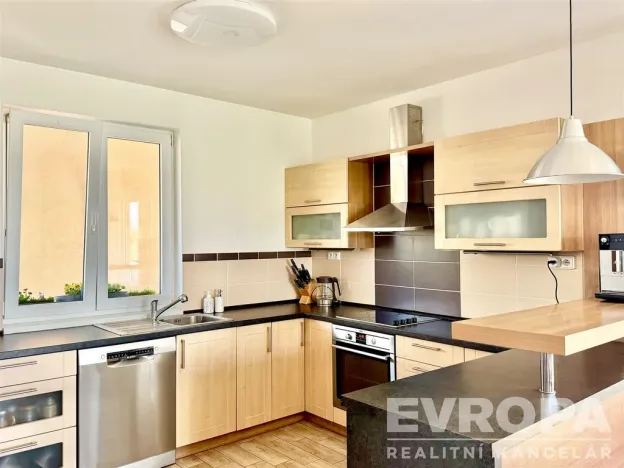 Prodej rodinného domu, Břežany II, 145 m2