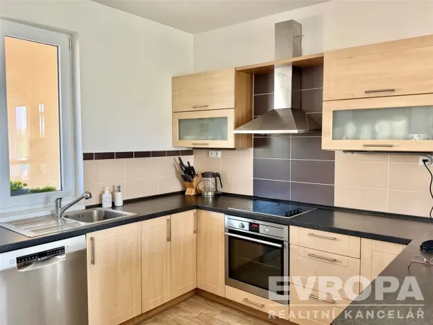 Prodej rodinného domu, Břežany II, 145 m2