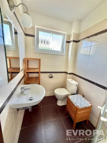 Prodej rodinného domu, Břežany II, 145 m2
