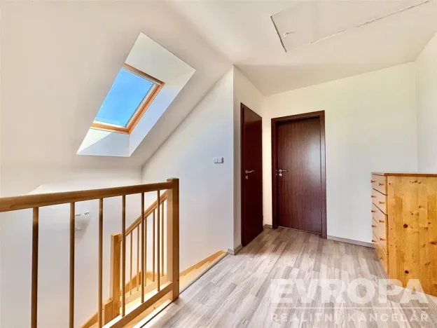 Prodej rodinného domu, Břežany II, 145 m2