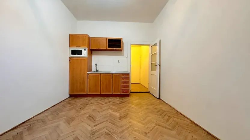 Pronájem bytu 1+kk, Brno, Venhudova, 22 m2