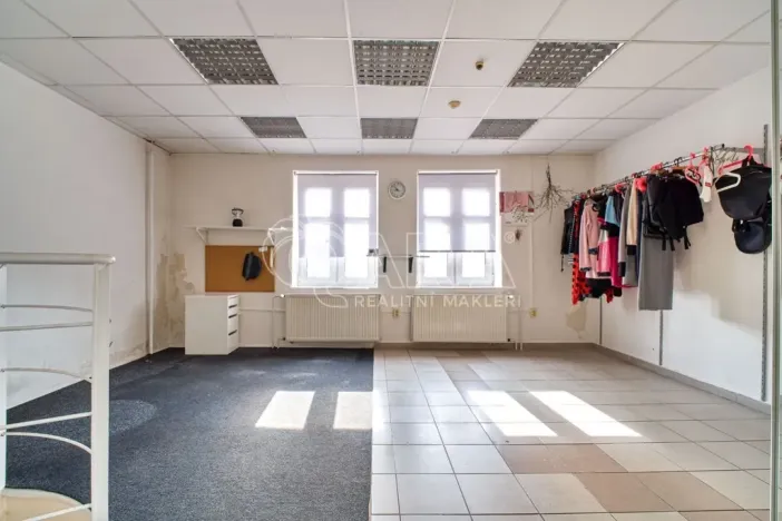 Pronájem obchodního prostoru, Ostrava - Svinov, 94 m2
