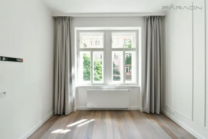 Pronájem bytu 3+kk, Praha - Vinohrady, náměstí Jiřího z Poděbrad, 92 m2