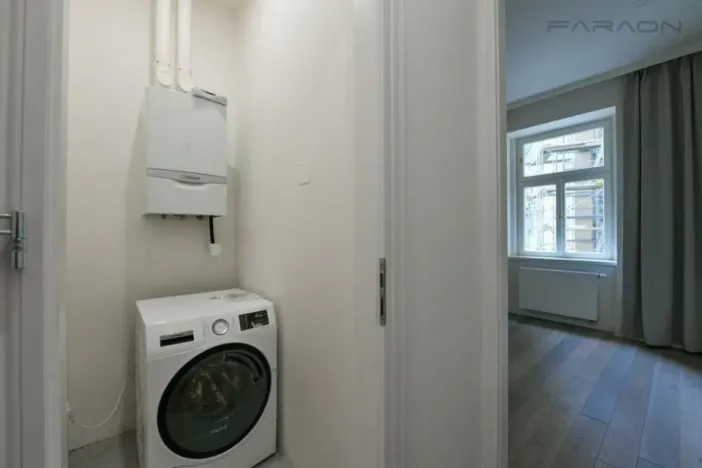 Pronájem bytu 4+kk, Praha - Vinohrady, náměstí Jiřího z Poděbrad, 107 m2