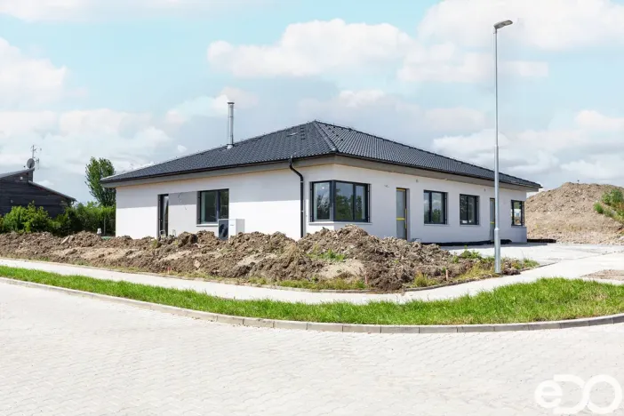Prodej rodinného domu, Dalovice, 102 m2