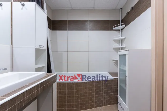 Prodej bytu 2+1, Ústí nad Labem - Severní Terasa, Jizerská, 62 m2
