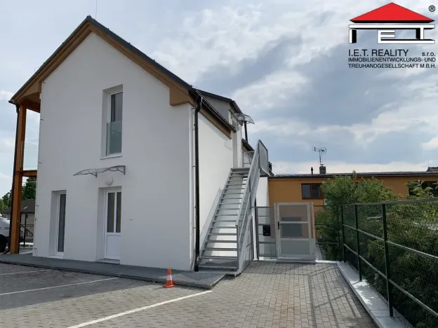 Prodej bytu 3+1, Praha - Lochkov, Cementářská, 88 m2