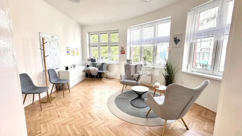 Pronájem kanceláře, Zlín, Soudní, 40 m2