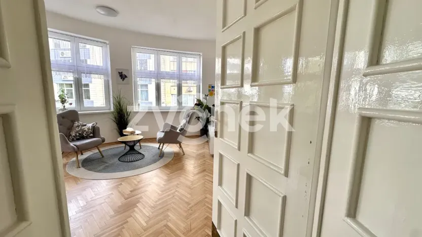 Pronájem kanceláře, Zlín, Soudní, 40 m2