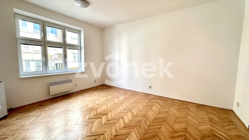Pronájem kanceláře, Zlín, Soudní, 40 m2