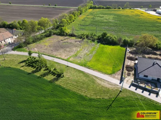 Prodej pozemku pro bydlení, Strachotice - Micmanice, 2009 m2