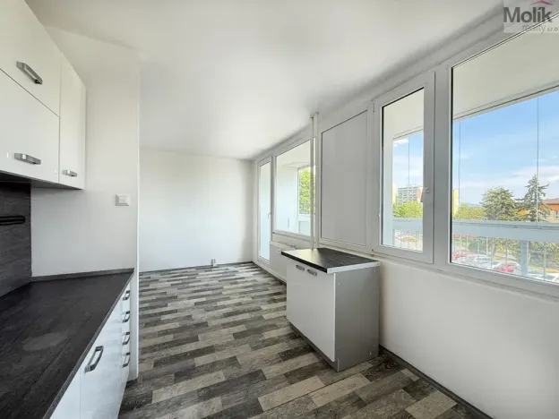 Pronájem bytu 2+1, Osek, Hrdlovská, 63 m2