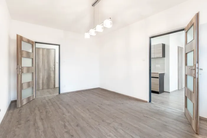 Prodej bytu 2+1, Ryžoviště, Tovární, 52 m2