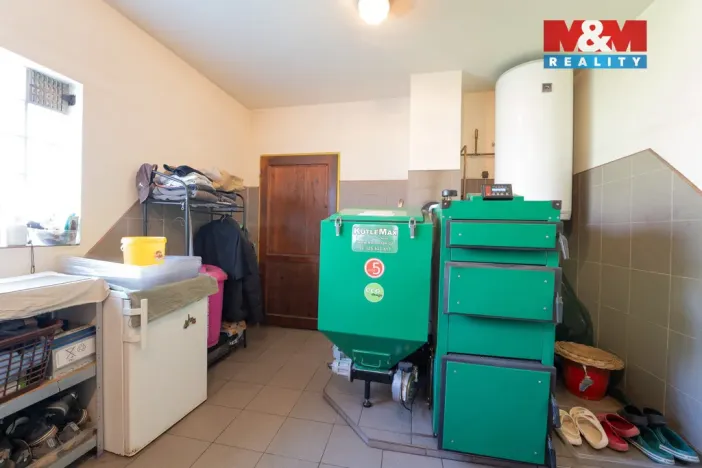 Prodej restaurace, Suchdol, 390 m2