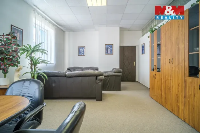 Prodej obchodního prostoru, Kadaň, Polní, 1200 m2