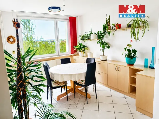 Pronájem bytu 3+1, Praha - Libuš, V rohu, 82 m2