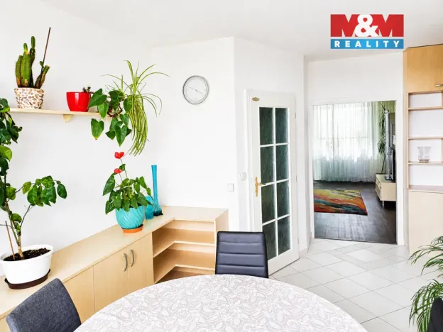 Pronájem bytu 3+1, Praha - Libuš, V rohu, 82 m2