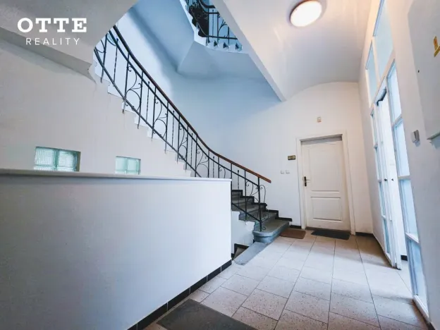 Pronájem obchodního prostoru, Plzeň, Zborovská, 53 m2