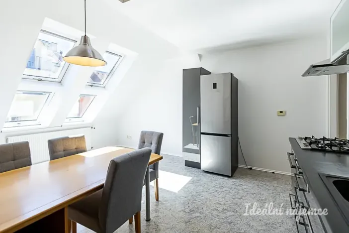 Pronájem bytu 2+kk, Praha - Libeň, Andrštova, 55 m2