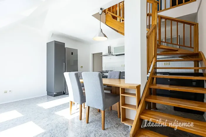 Pronájem bytu 2+kk, Praha - Libeň, Andrštova, 55 m2