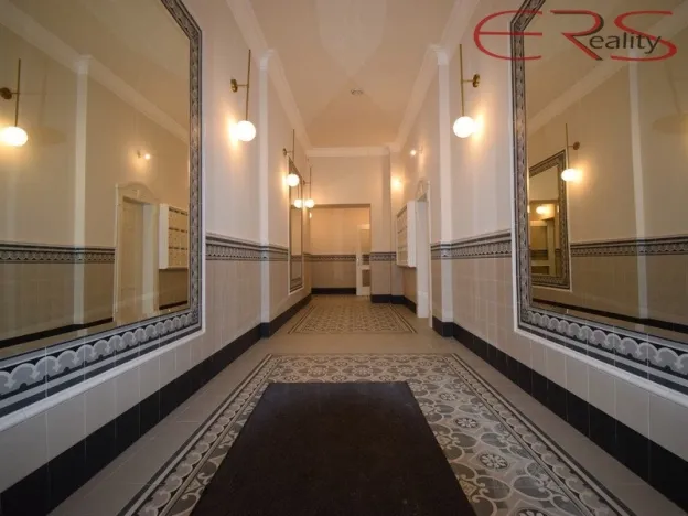 Pronájem bytu 2+kk, Jablonec nad Nisou, Komenského, 50 m2