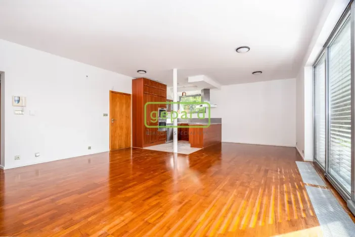 Prodej vily, Kounice, 636 m2