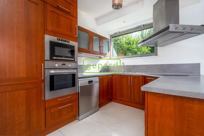 Prodej vily, Kounice, 636 m2
