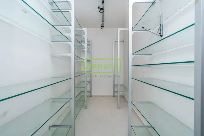 Prodej vily, Kounice, 636 m2
