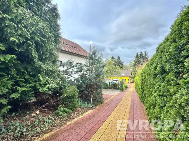Pronájem bytu 1+kk, Říčany, Na Vysoké, 54 m2