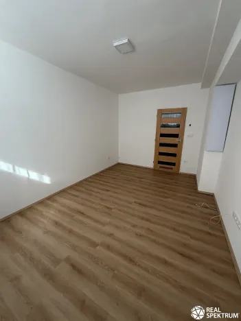 Pronájem bytu 2+1, Boskovice, Velenova, 50 m2