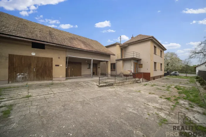 Prodej rodinného domu, Bukovina nad Labem, 190 m2